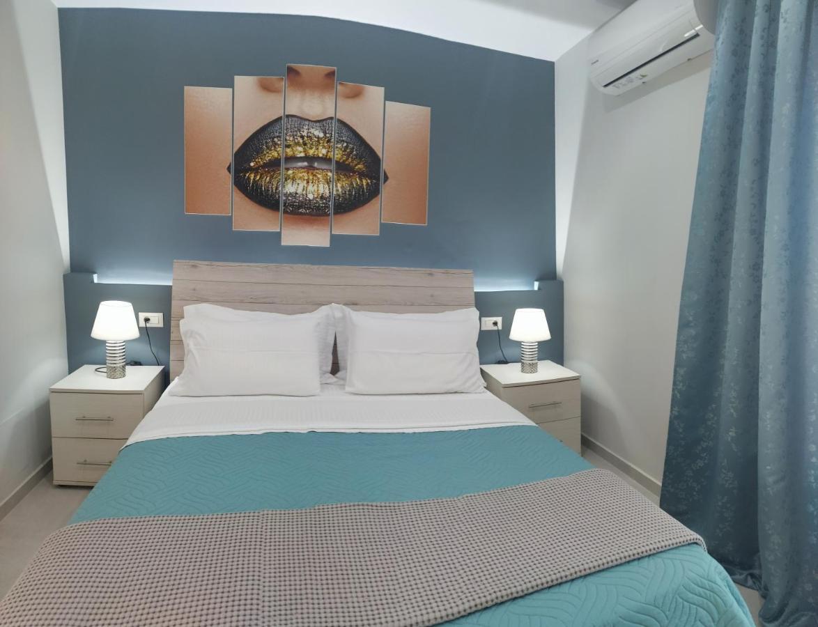 Maxim Apartment